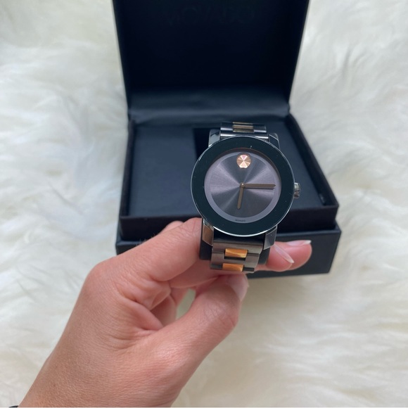 MOVADO Bold womens watch stainless steel. Designer watch - Picture 3 of 17